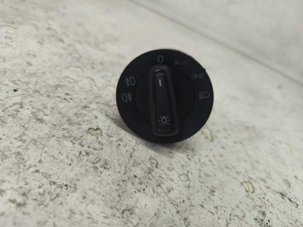 COMMODO VW/ SKODA( PHARE UNIQUEMENT ) - Vue 1